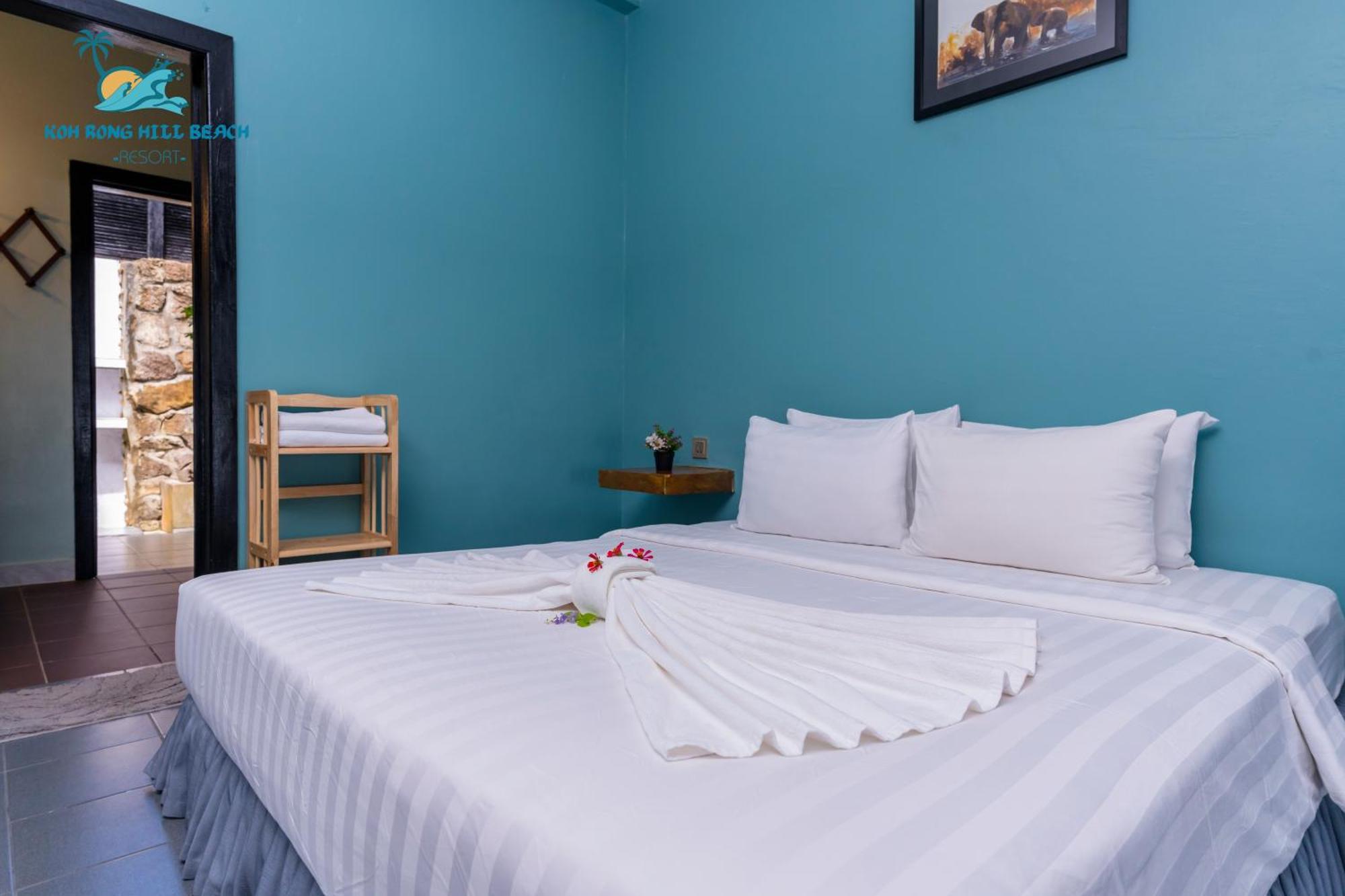 Koh Rong Hill Beach Resort Derm Tkov Village Esterno foto