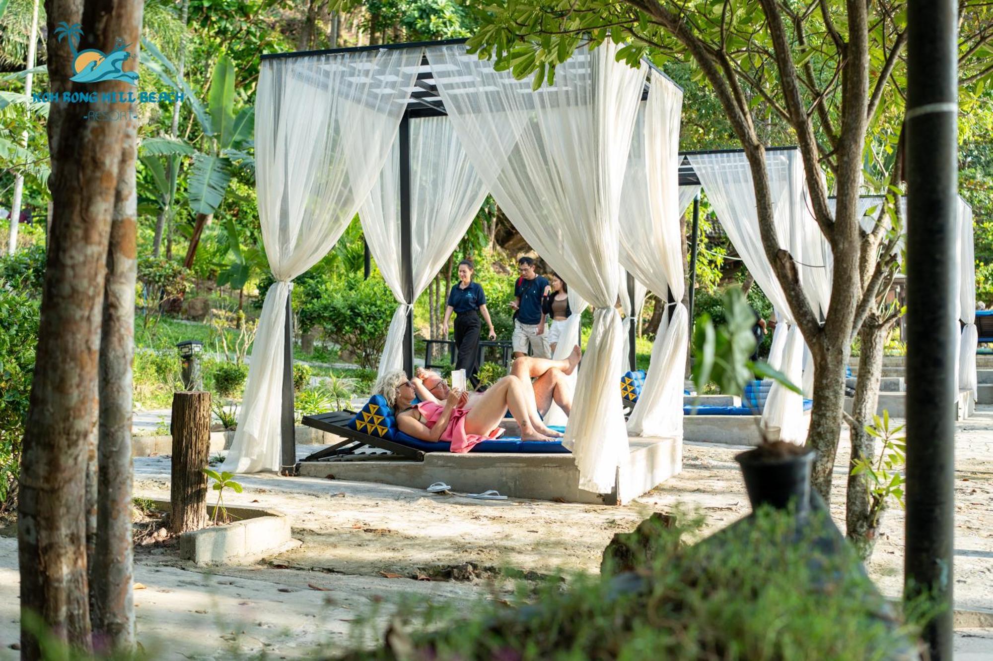 Koh Rong Hill Beach Resort Derm Tkov Village Esterno foto