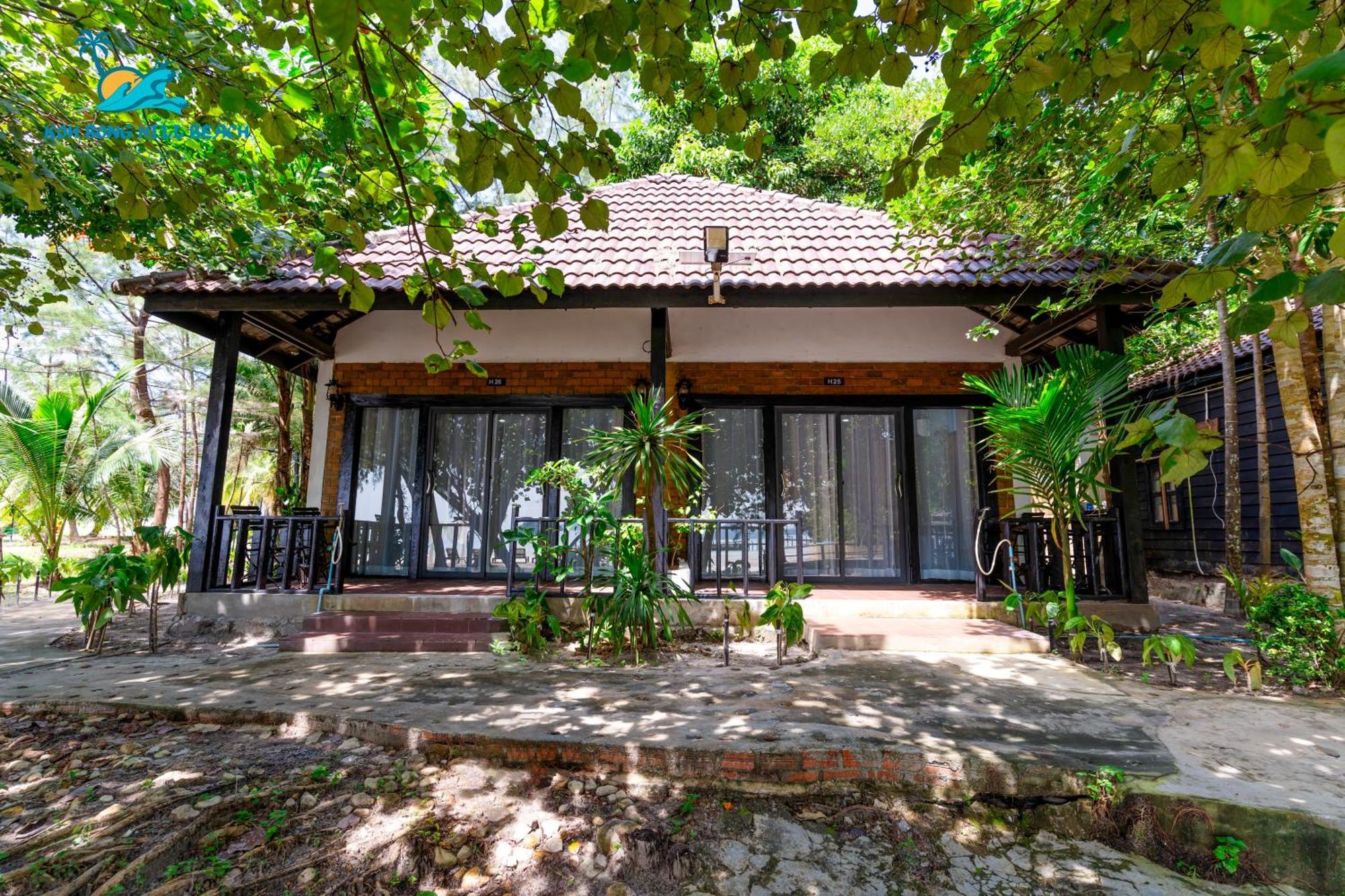 Koh Rong Hill Beach Resort Derm Tkov Village Esterno foto